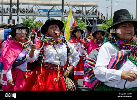 Desfile De Carnaval De Ayacucho Carnaval Ayacuchano Pasacalle