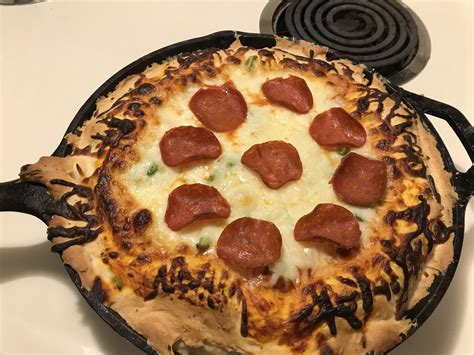 Homemade Cast Iron Skillet Deep Dish Pizza Rfood