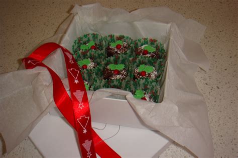 See more ideas about decorated brownies, cupcake cakes, christmas brownies. BROWNIE DECORATING IDEAS