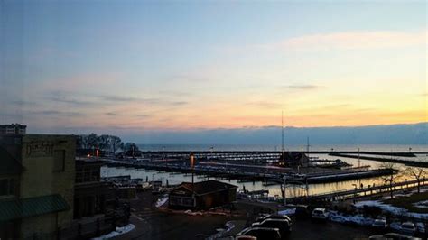 Port Washington Sunrise On Lake Michigan 2 Cheryl Blay Flickr