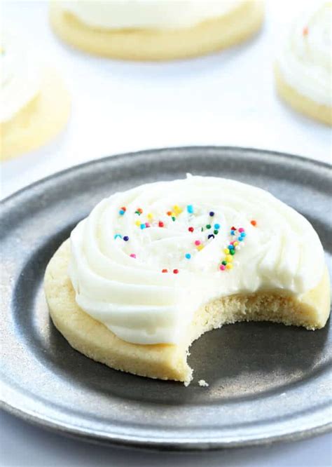 Enjoy a holiday sweetness that doesn't come from sugar. Soft Gluten Free Cream Cheese Cutout Sugar Cookies ⋆ Great ...