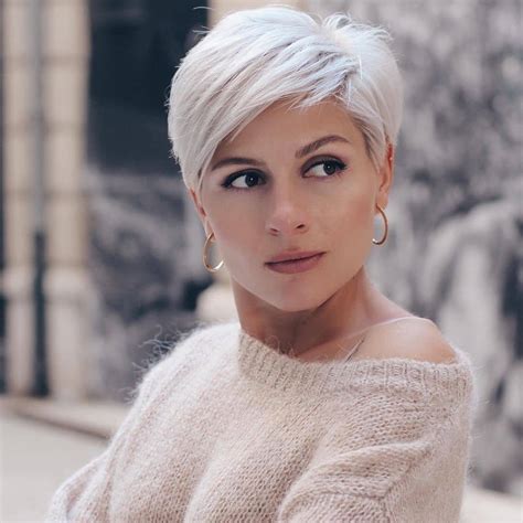 10 Office Short Hairstyle Ideas For Women Pop Haircuts