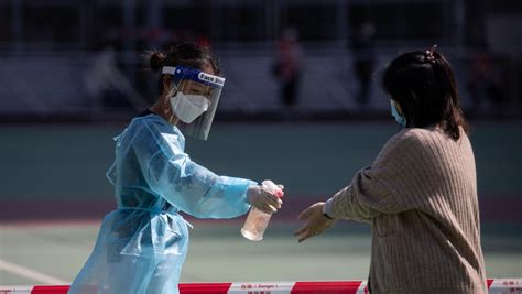Norovirus is a very contagious virus that can be transferred from contaminated food or drinks. El Norovirus es la nueva amenaza China del 2021; es ...