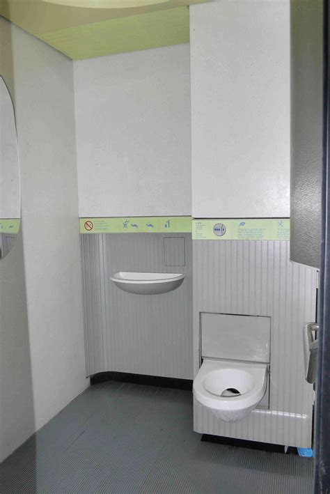 Paris Toilets Free And Clean Stylish Or Standard Colleens Paris