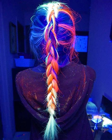 Glow In The Dark Hair Is The First Exhausting Hair Trend Of 2016