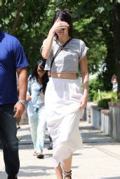 Kendall Jenner Kylie Jenner Going To Get Ice Cream In The Hamptons