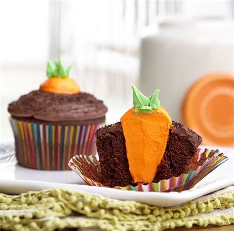 I'm showing you three ways to make cute carrots: Bunny's Carrot Garden Easter Cupcakes | Wilton