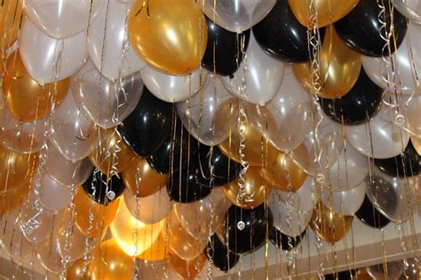 Black And Gold Ceiling Balloons Black And Gold Loose Ceiling Balloons With
