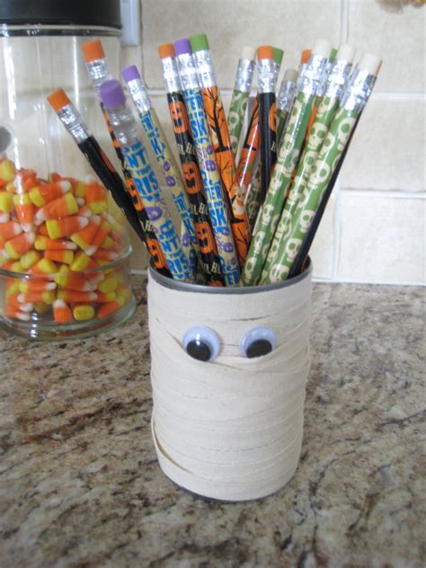 Halloween gifts for young adults. Creative Party Ideas by Cheryl: Halloween Gift/Teacher ...