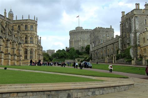 Windsor Castle A Look At The Worlds Oldest Castle Photos Places