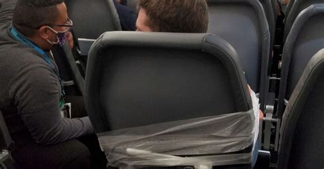Frontier Airlines Passenger Duct Taped To Seat After Assaulting Flight Attendants Rpics