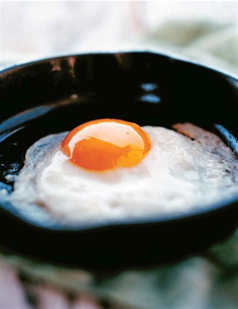 How To Make The Perfect Fried Egg Recipe Leites Culinaria