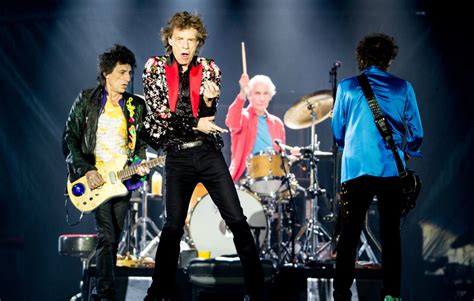 The Rolling Stones Lanza Tema In Dito Junto A Jimmy Page Az Rock Radio
