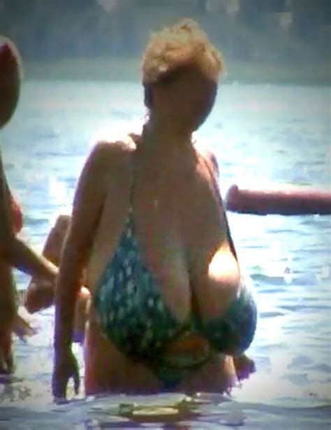 Gigantomastia At The Beach Boobs Porn Videos Newest Topless Beach
