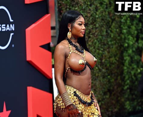 Summer Walker Flaunts Her Big Boobs At The Bet Awards In La Photos Thefappening