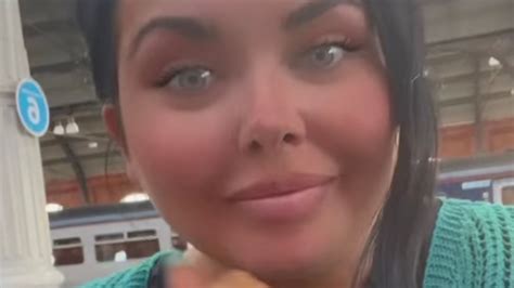 Scarlett Moffatt Issues Tearful Warning After Shes Followed By Stranger Ents And Arts News