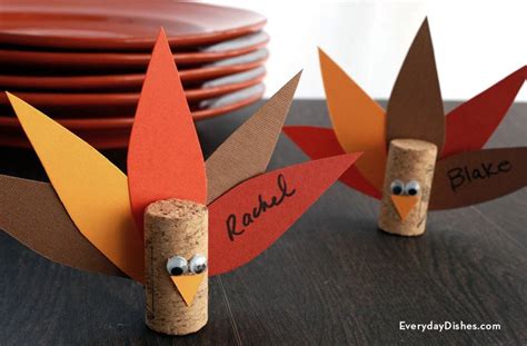 Well, if you've been around the happy scraps the last couple of weeks, then you'll know that i've shared a few place. Turkey place card holders - Everyday Dishes