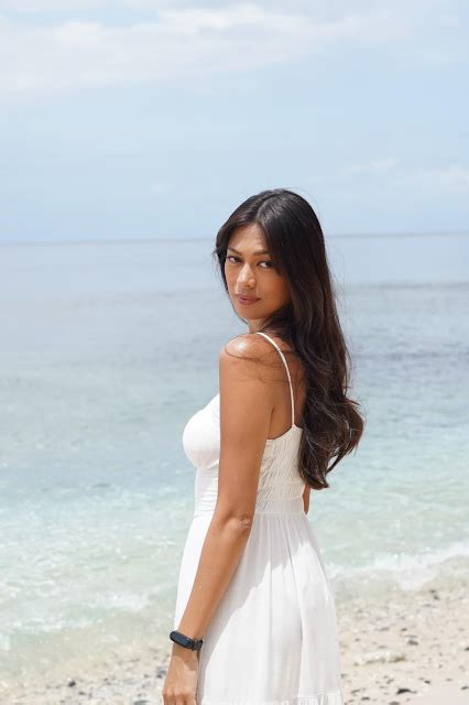 ARIELLA ARIDA GOES SEXY AS A WOMAN TORN BETWEEN TWO MEN TONY LABRUSCA