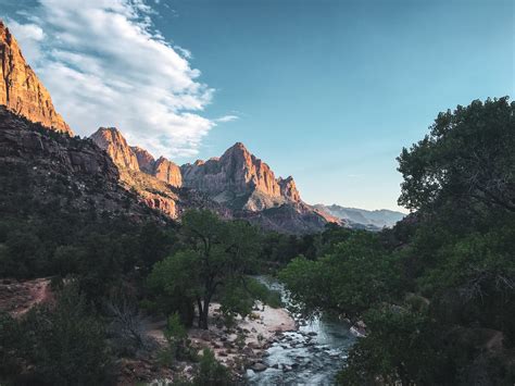 I Still Cant Get Over How Beautiful Zion National Park Is Took This
