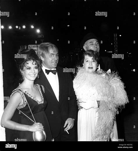 Natalie Wood Richard Gregson Brian Aherne And Wife Eleanor De Liagre