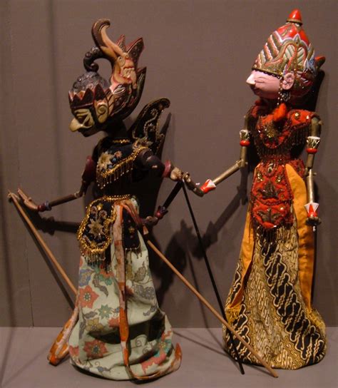 Illustration about wayang punakawan clowns character, indonesian traditional shadow puppe theatre of ramayana and mahabarata in java, indonesia. 5 Verschillende Type Indonesische Wayangs | BelindoMag