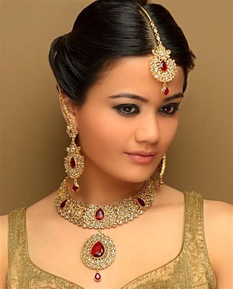 tips for buying indian bridal jewelry ~ jewellery india