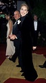 Sharon Stone at the 1996 Academy Awards | Historic Oscars Red Carpet ...