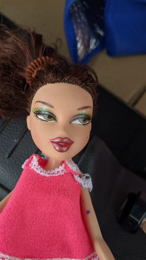 Can Anyone Help Me Id Her Found Her In A Thrift Store Obv Not In Original Clothes Rbratz