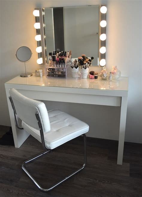 Makeup dressing table desk vanity set with mirror drawer led light for bedroom. The 25+ best Makeup tables ideas on Pinterest | Dressing ...