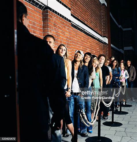 Nightclub Queue Photos And Premium High Res Pictures Getty Images