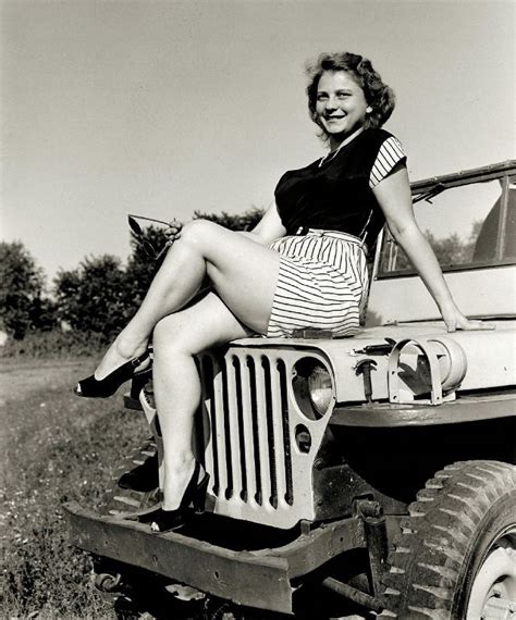 Women From The S Were Cooler Vintage Everyday Pinup Poses