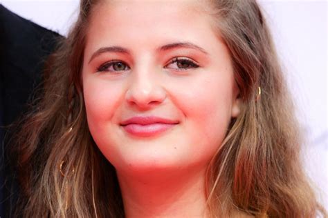 The emmaschweiger community on reddit. Emma Schweiger: So lebt sie in Kalifornien | GALA.de