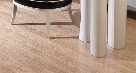 Red Oak Hudson Exclusive Smooth Admiration Miragefloors Ca