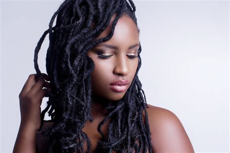 One of the most iconic hairstyles of all time is dreadlocks. My Top 6 Dreadlock Hairstyles | Style by Silvia