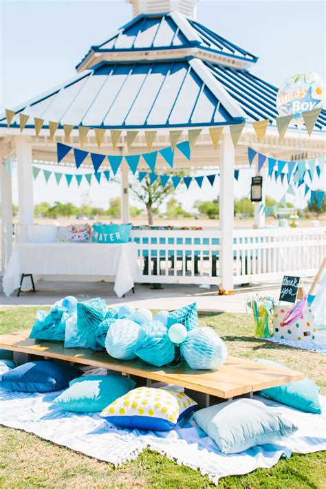 Diy this option by tying on fabric tassels to a jumbo balloon to make your picnic area extra. Essay my picnic party themes