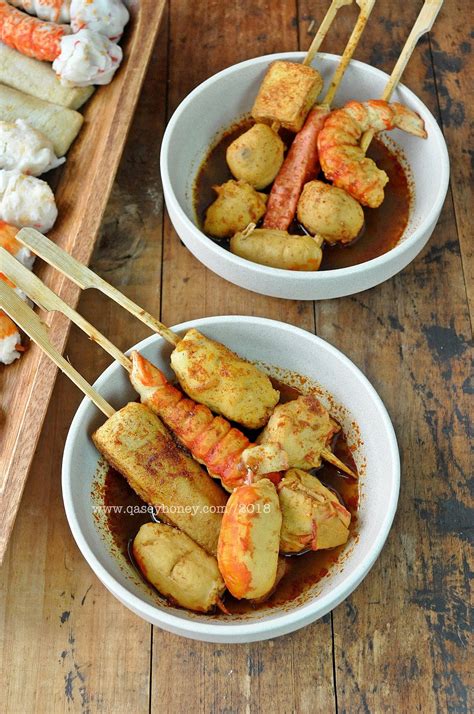 Sebut je pasar raya family mart, pasti ramai yang tahu menu mereka yang paling popular iaitu oden atau campuran steamboat yang berasal dari negara jepun. ODEN YANG SENANG DAN SEDAP - QASEY HONEY