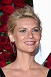 Claire Danes Looks Very '90s At The 2016 Tonys Thanks To Her Slip Dress ...