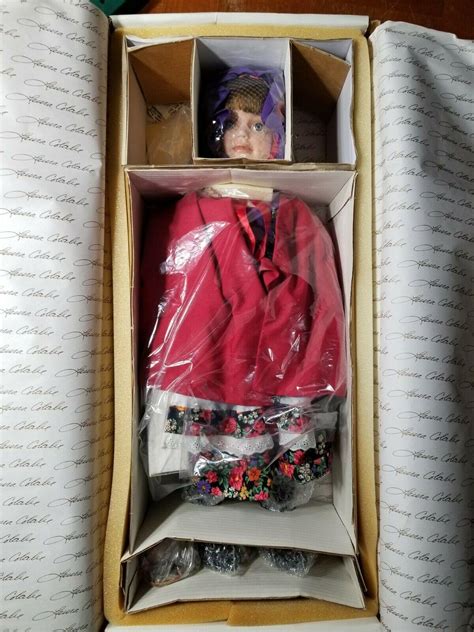 World Gallery Little Red Ridinghood Porcelain Doll Nib Laura Cobabe