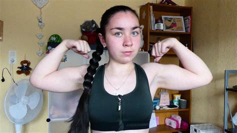 Muscle Girl15yo Big Biceps Flex Body Flex Бицепс мышцы