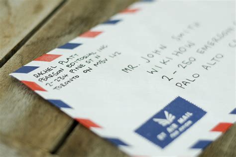 Tips for addressing letters and parcels mailed within canada write in uppercase letters (also known as block letters). Come Scrivere l'Indirizzo sulle Buste per il Canada