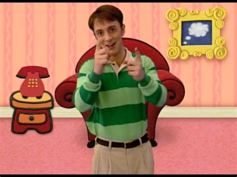 Steve thinks his dream is about playing his guitar. | Blues clues, Blue