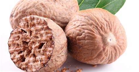 13 Amazing Health Benefits of Nutmeg - Natural Food Series