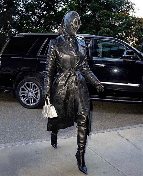 Psbattle Kim Kardashian Covered Head To Toe In Leather R