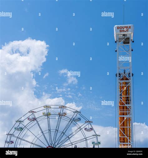 Ocean City Nj June 2 2022 Double Shot Ride And Ferris Wheel At