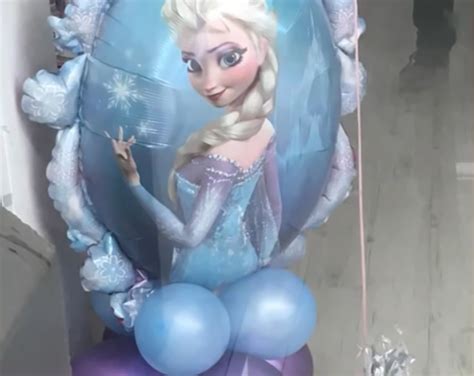 Elsa Be Looking Thicc Funny Pictures Funny Pictures Fails Memes