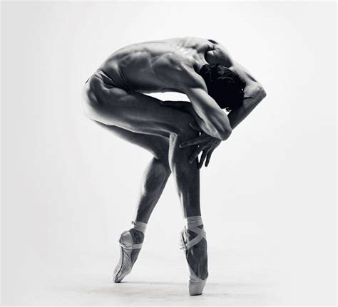 力与美的结合：vadim Stein雕塑般的舞蹈摄影欣赏 设计之家