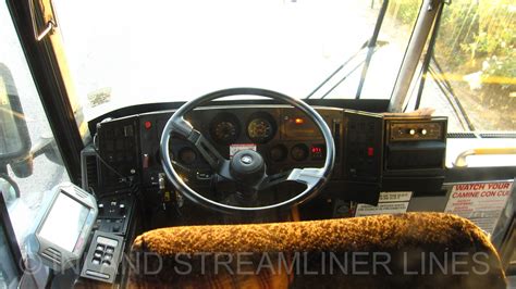 Greyhound 6925 Drivers Position Mci 102dl3 Like Travel Flickr