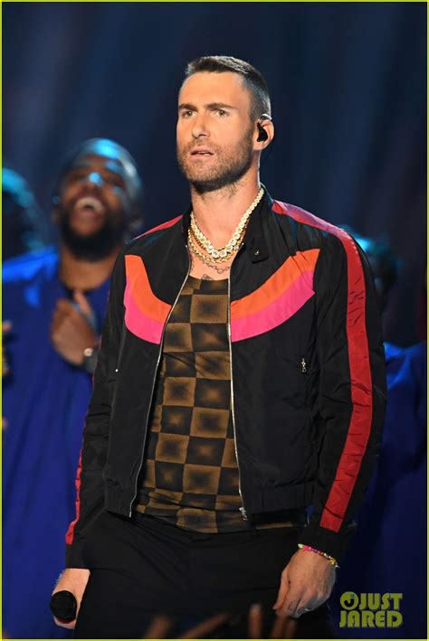 Full Sized Photo Of Adam Levine Maroon 5 Super Bowl Halftime Show 03