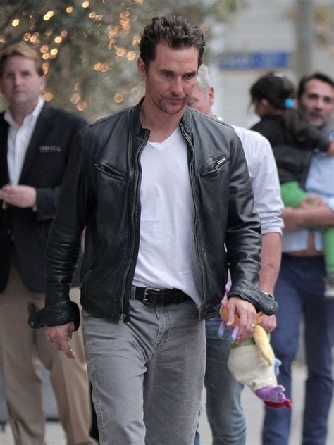 Matthew mcconaughey shows off his muscular physique while on set of his new crime drama true detectives on wednesday (march 13) in new orleans, la. Actor Matthew McConaughey Detective Leather Jacket ...