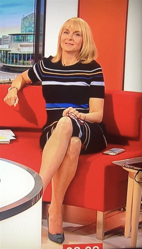 Todays Wank Target Louise Minchin Showing Off Her Sexy Legs Pics XHamster